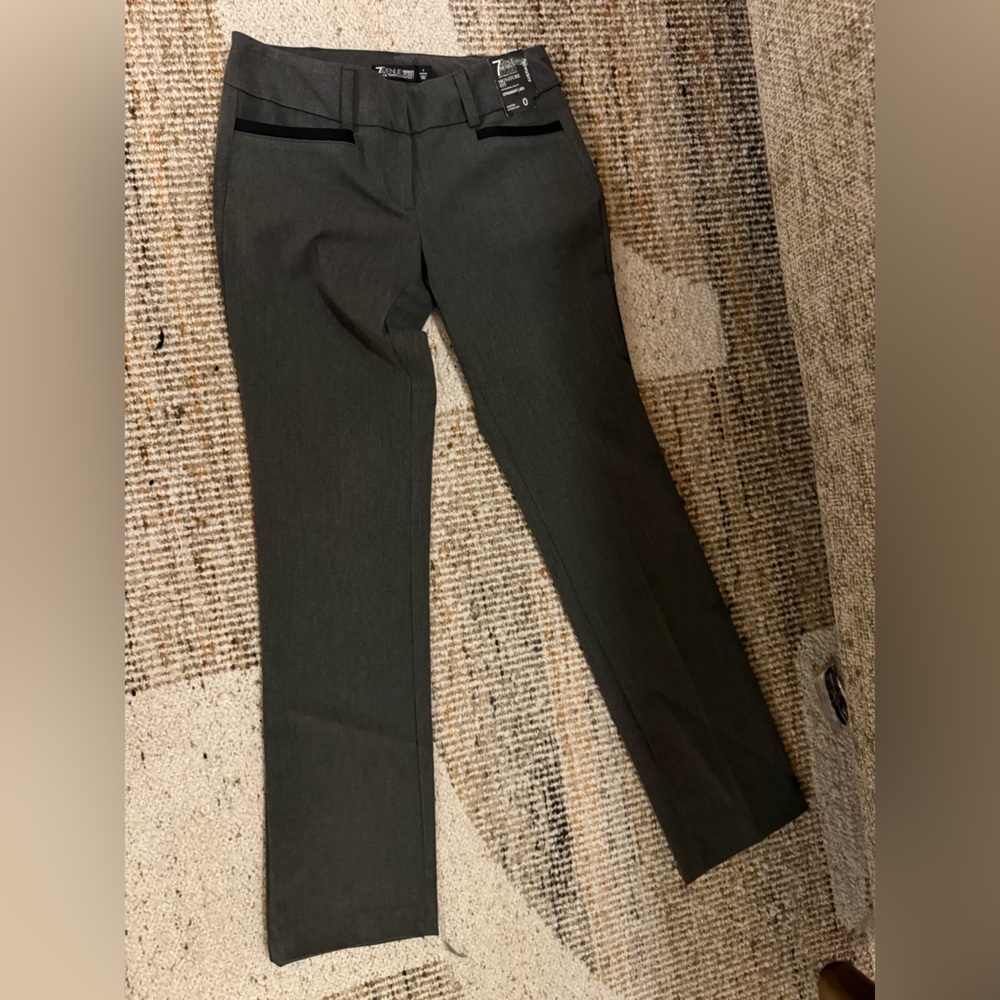 New York & Company Dark Green Women's Pants